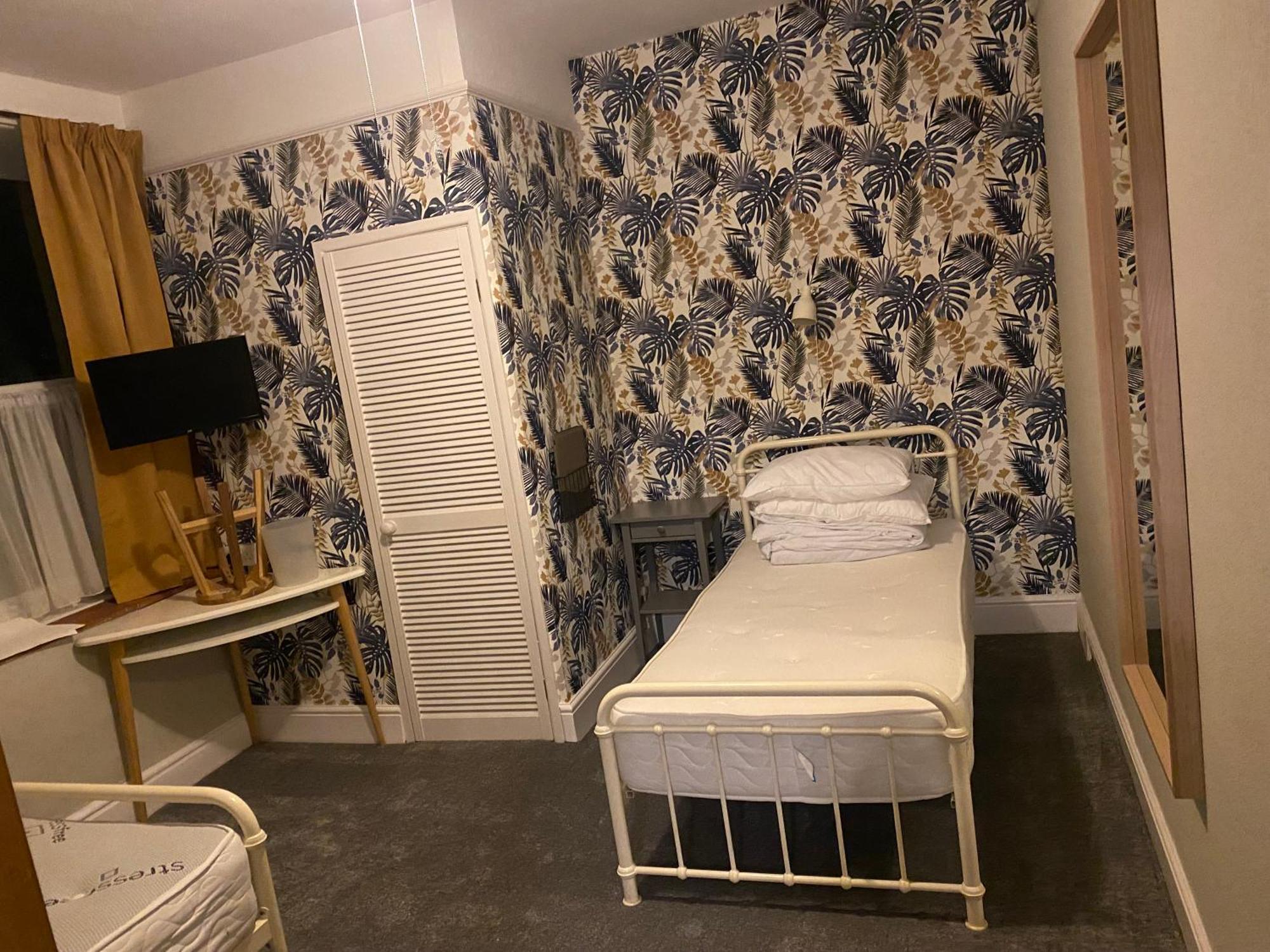 Channel Vista Guest House คอมบ์มาร์ติน ภายนอก รูปภาพ