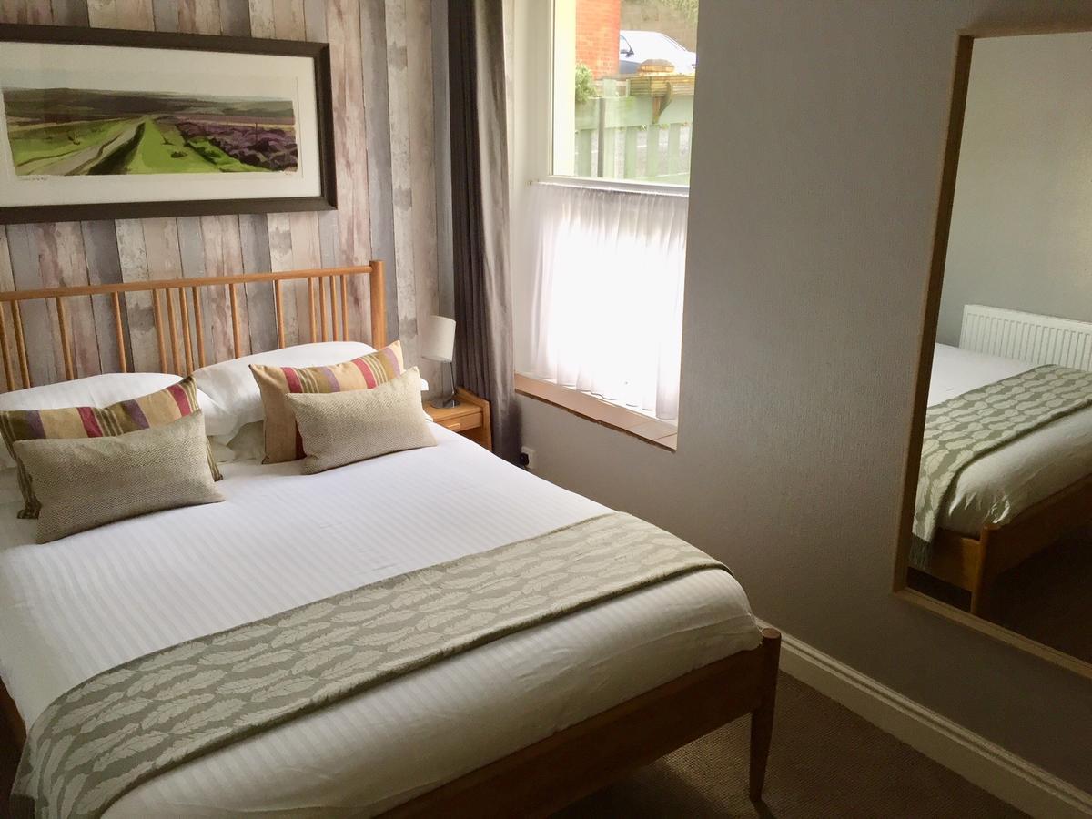 Channel Vista Guest House คอมบ์มาร์ติน ภายนอก รูปภาพ